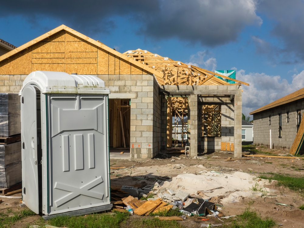 Street,View,Of,Construction,Site,Of,A,Single-family,House,,With